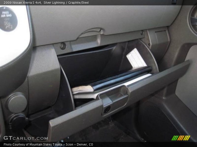 Silver Lightning / Graphite/Steel 2009 Nissan Xterra S 4x4