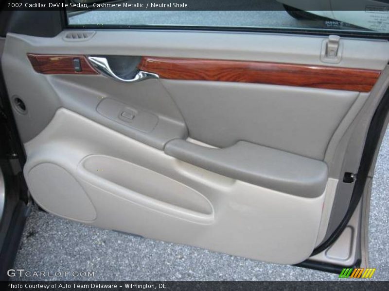 Cashmere Metallic / Neutral Shale 2002 Cadillac DeVille Sedan