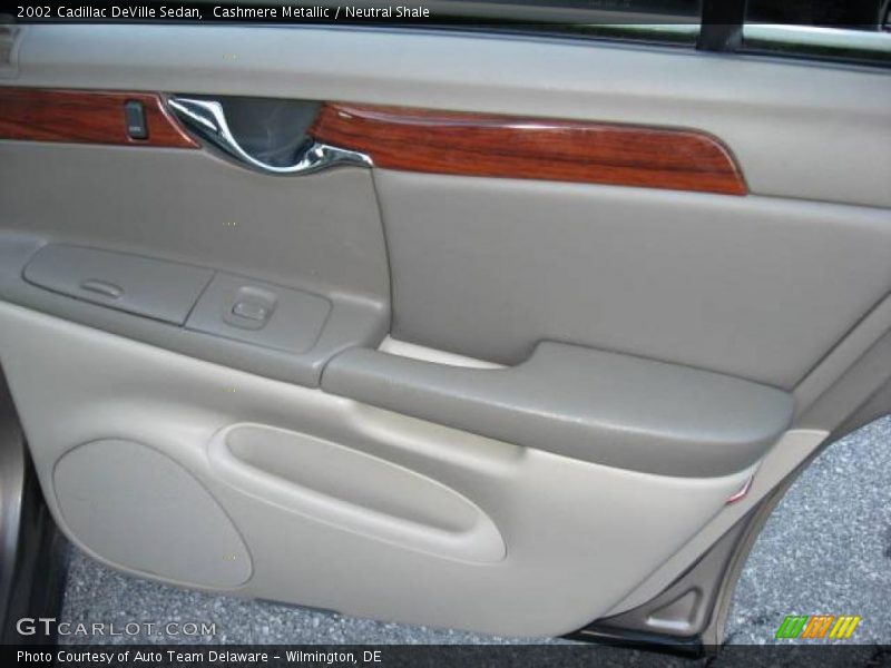 Cashmere Metallic / Neutral Shale 2002 Cadillac DeVille Sedan