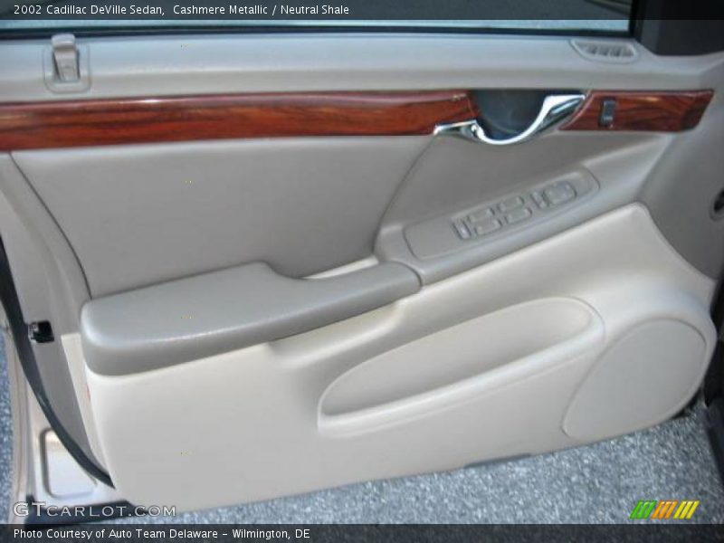 Cashmere Metallic / Neutral Shale 2002 Cadillac DeVille Sedan