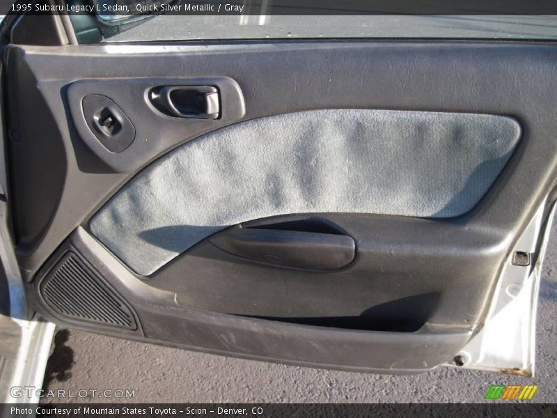 Quick Silver Metallic / Gray 1995 Subaru Legacy L Sedan