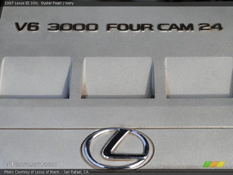 Oyster Pearl / Ivory 1997 Lexus ES 300