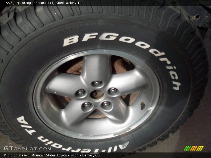 Stone White / Tan 1997 Jeep Wrangler Sahara 4x4