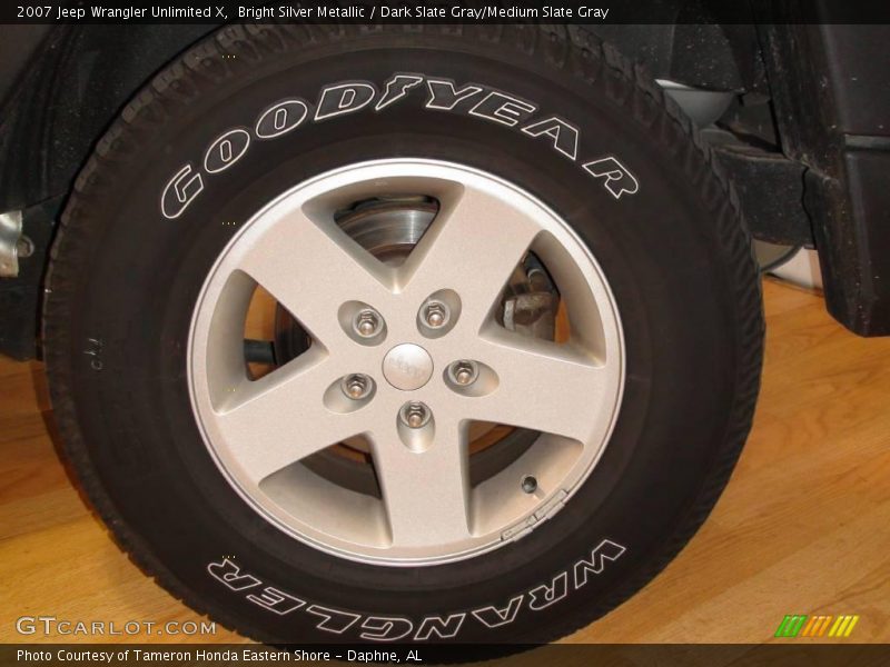 Bright Silver Metallic / Dark Slate Gray/Medium Slate Gray 2007 Jeep Wrangler Unlimited X