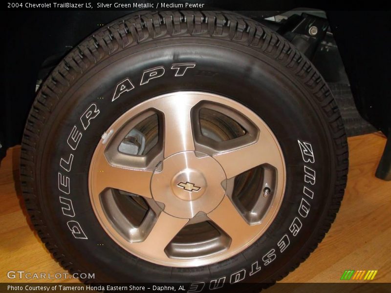 Silver Green Metallic / Medium Pewter 2004 Chevrolet TrailBlazer LS