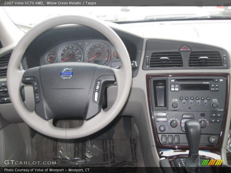 Willow Green Metallic / Taupe 2007 Volvo XC70 AWD