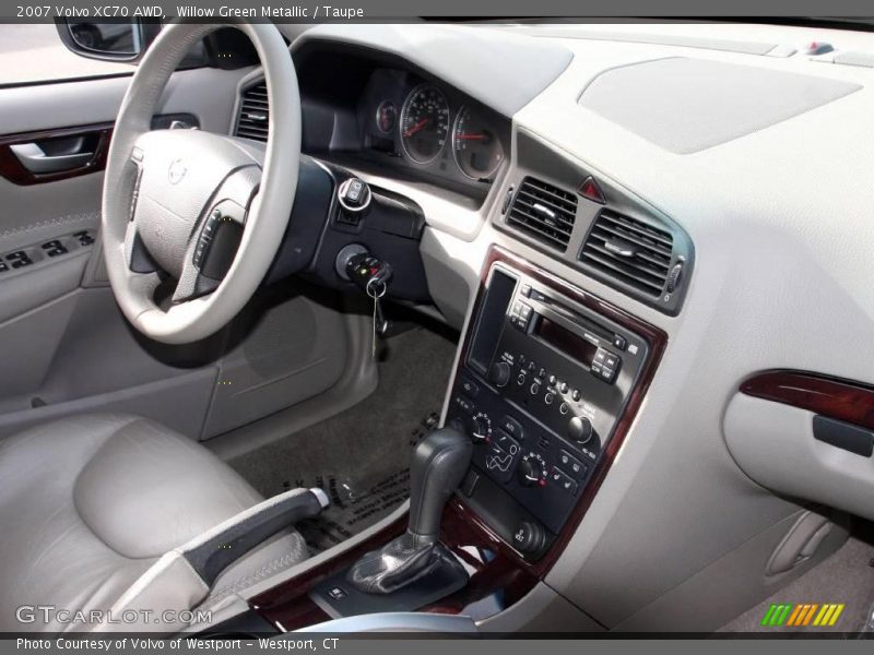 Willow Green Metallic / Taupe 2007 Volvo XC70 AWD