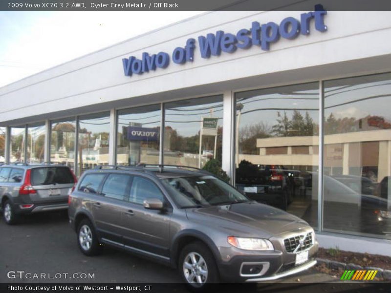 Oyster Grey Metallic / Off Black 2009 Volvo XC70 3.2 AWD