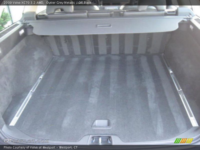 Oyster Grey Metallic / Off Black 2009 Volvo XC70 3.2 AWD