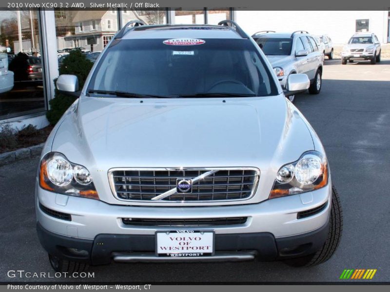 Silver Metallic / Off Black 2010 Volvo XC90 3.2 AWD