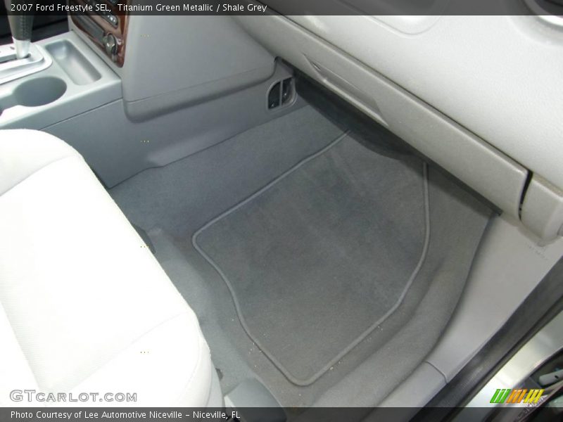 Titanium Green Metallic / Shale Grey 2007 Ford Freestyle SEL