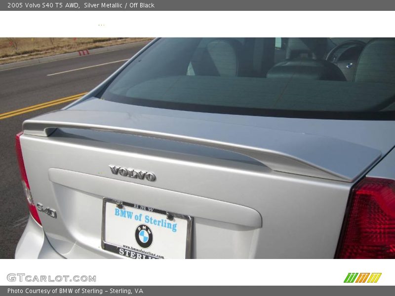 Silver Metallic / Off Black 2005 Volvo S40 T5 AWD