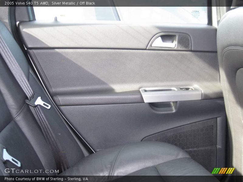 Silver Metallic / Off Black 2005 Volvo S40 T5 AWD