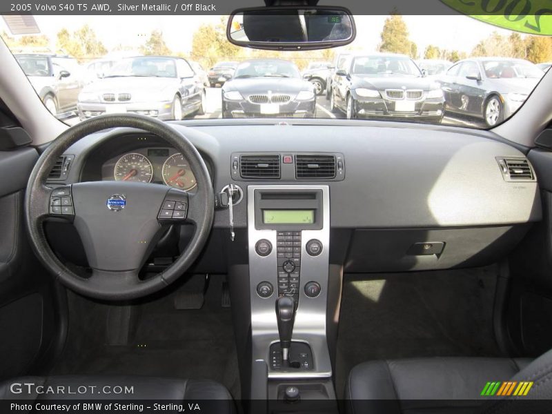 Silver Metallic / Off Black 2005 Volvo S40 T5 AWD