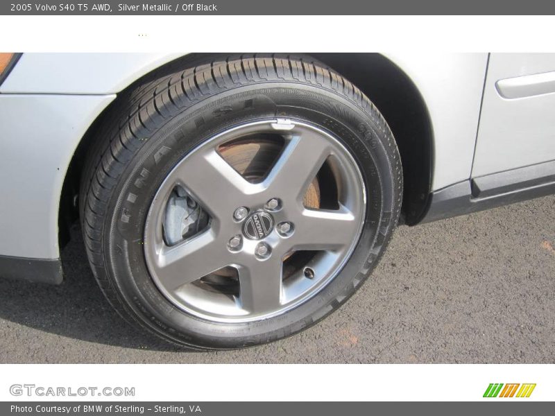 Silver Metallic / Off Black 2005 Volvo S40 T5 AWD