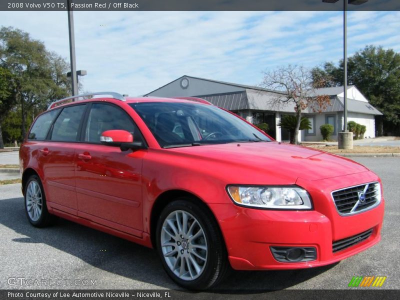 Passion Red / Off Black 2008 Volvo V50 T5