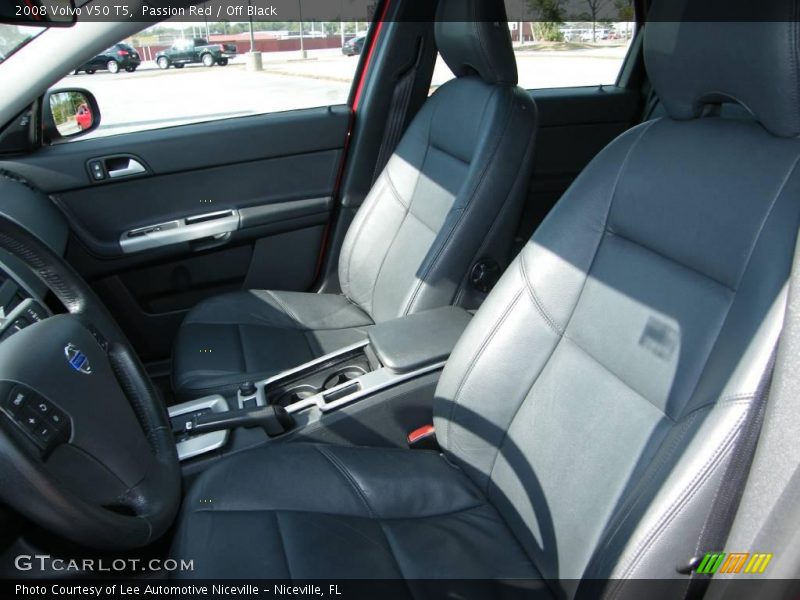 Passion Red / Off Black 2008 Volvo V50 T5