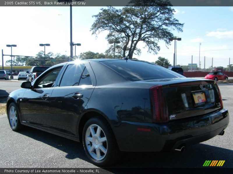Black Raven / Light Gray 2005 Cadillac STS V6