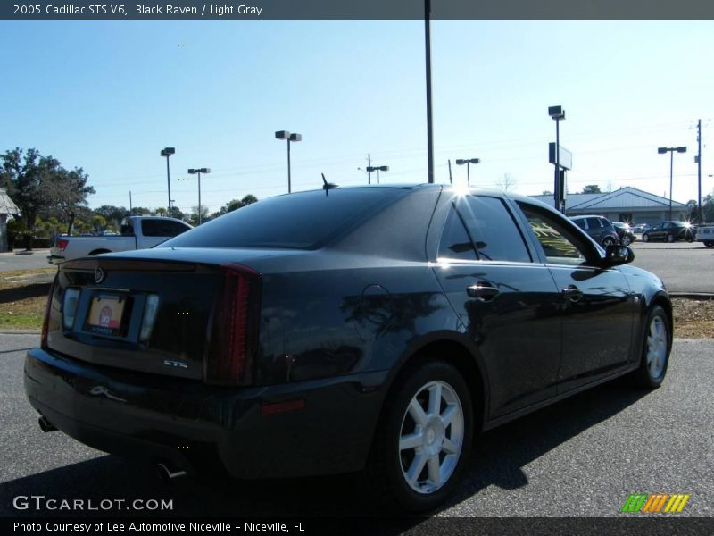 Black Raven / Light Gray 2005 Cadillac STS V6