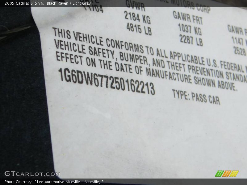 Black Raven / Light Gray 2005 Cadillac STS V6