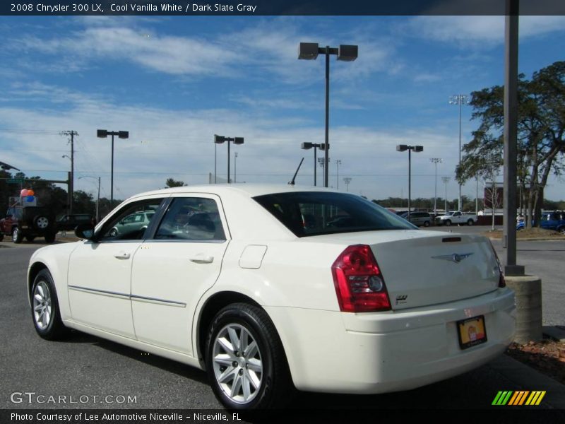 Cool Vanilla White / Dark Slate Gray 2008 Chrysler 300 LX
