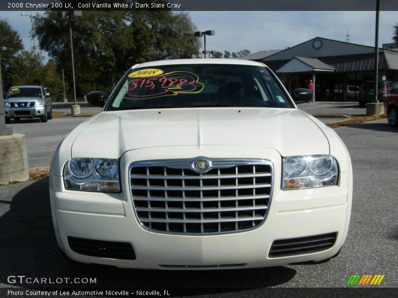Cool Vanilla White / Dark Slate Gray 2008 Chrysler 300 LX