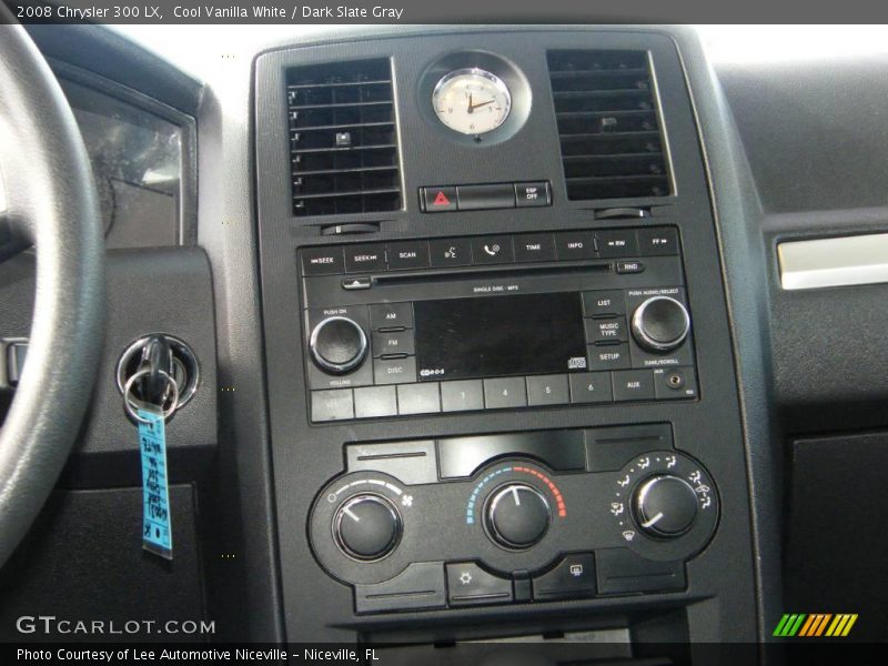 Cool Vanilla White / Dark Slate Gray 2008 Chrysler 300 LX