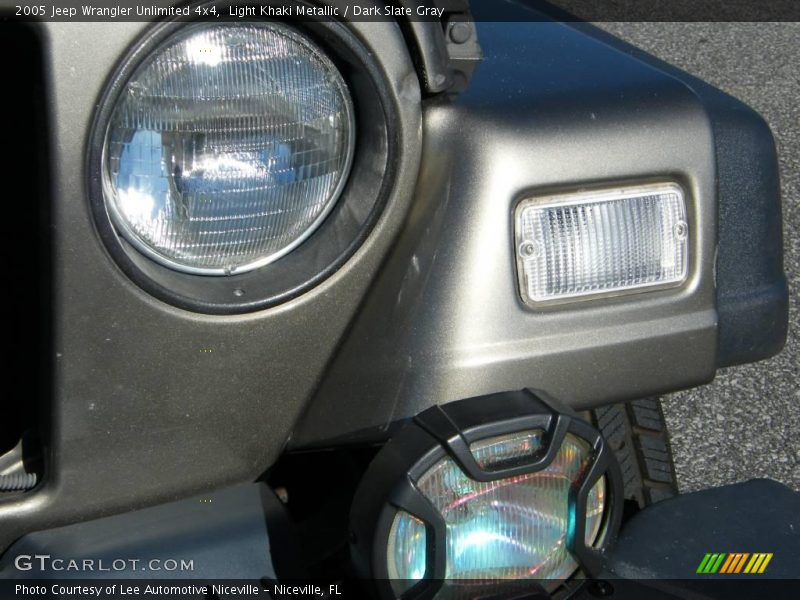 Light Khaki Metallic / Dark Slate Gray 2005 Jeep Wrangler Unlimited 4x4