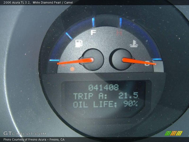 White Diamond Pearl / Camel 2006 Acura TL 3.2