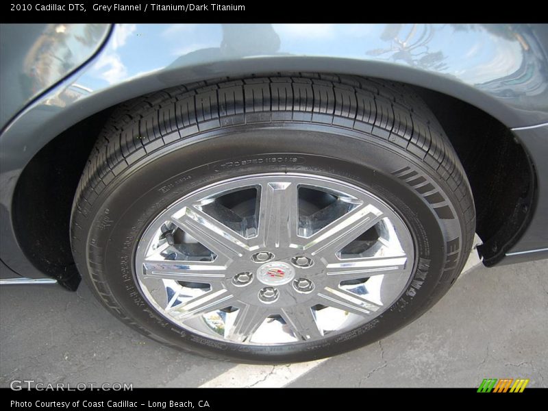 Grey Flannel / Titanium/Dark Titanium 2010 Cadillac DTS