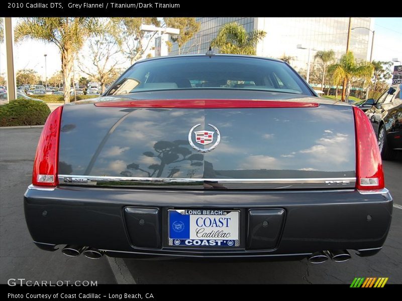 Grey Flannel / Titanium/Dark Titanium 2010 Cadillac DTS