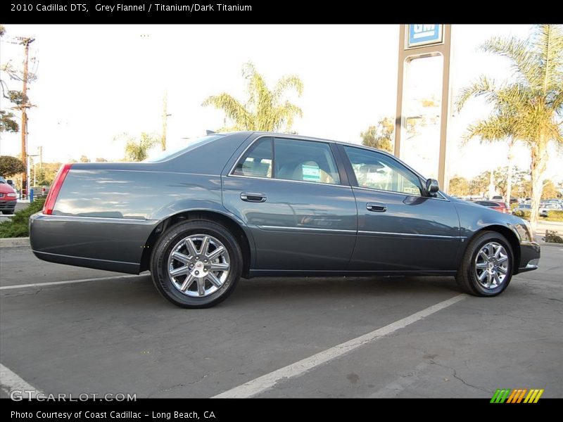 Grey Flannel / Titanium/Dark Titanium 2010 Cadillac DTS