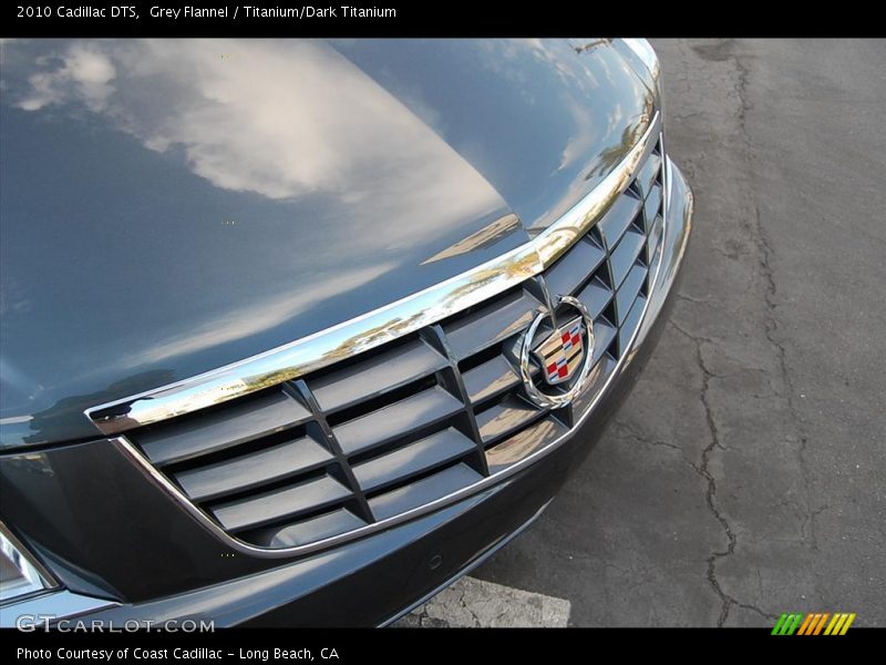 Grey Flannel / Titanium/Dark Titanium 2010 Cadillac DTS