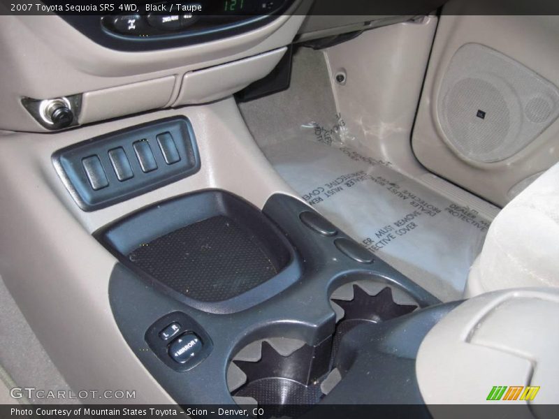 Black / Taupe 2007 Toyota Sequoia SR5 4WD