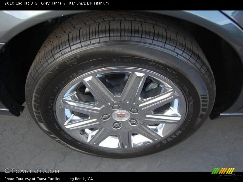 Grey Flannel / Titanium/Dark Titanium 2010 Cadillac DTS