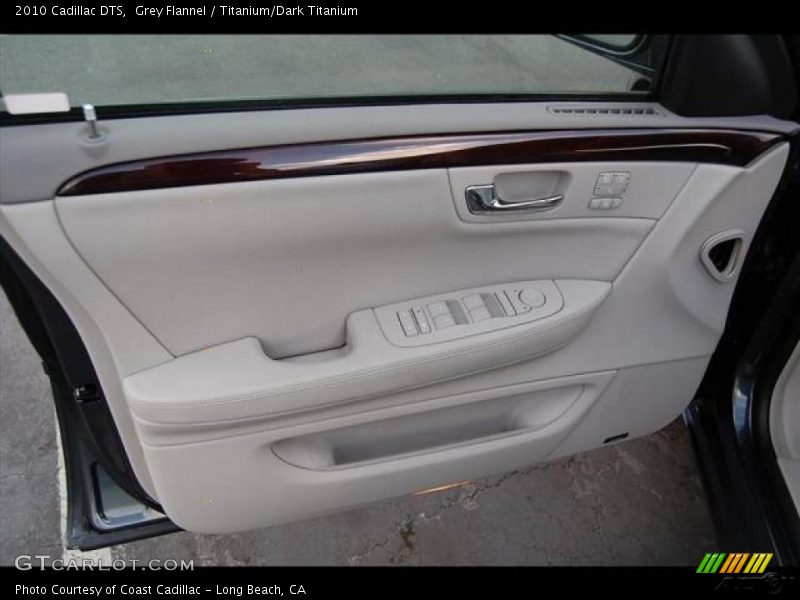 Grey Flannel / Titanium/Dark Titanium 2010 Cadillac DTS
