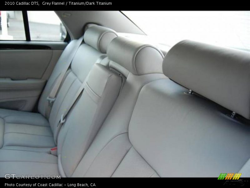 Grey Flannel / Titanium/Dark Titanium 2010 Cadillac DTS