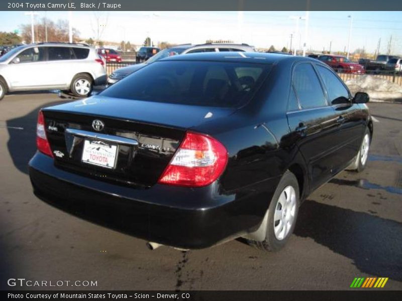 Black / Taupe 2004 Toyota Camry LE