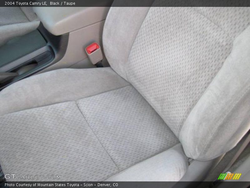 Black / Taupe 2004 Toyota Camry LE