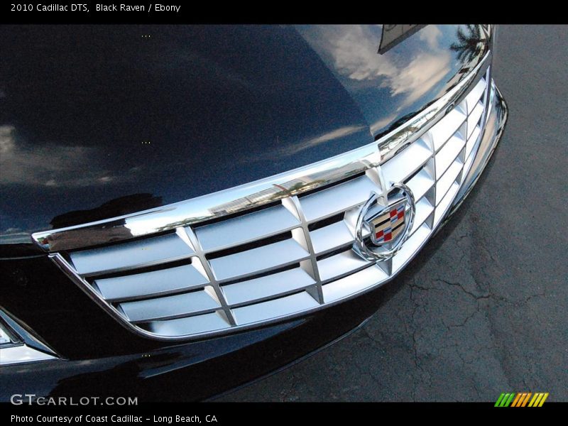 Black Raven / Ebony 2010 Cadillac DTS