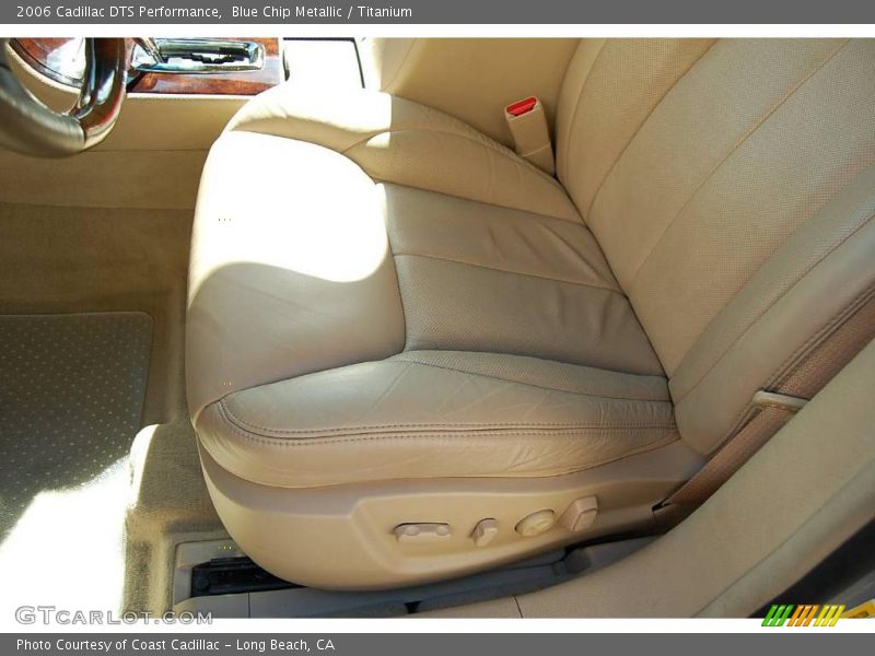 Blue Chip Metallic / Titanium 2006 Cadillac DTS Performance