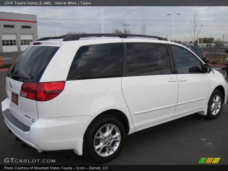Natural White / Taupe 2005 Toyota Sienna LE AWD