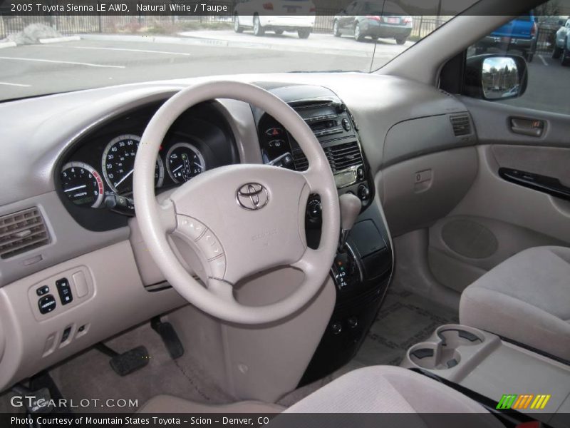 Natural White / Taupe 2005 Toyota Sienna LE AWD