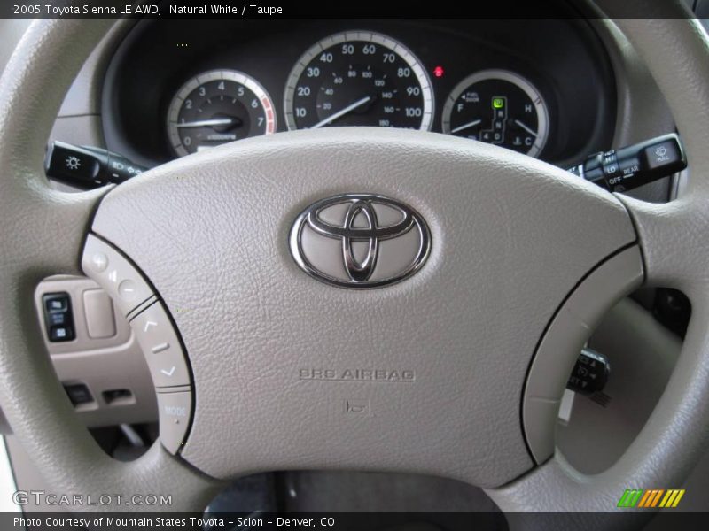Natural White / Taupe 2005 Toyota Sienna LE AWD