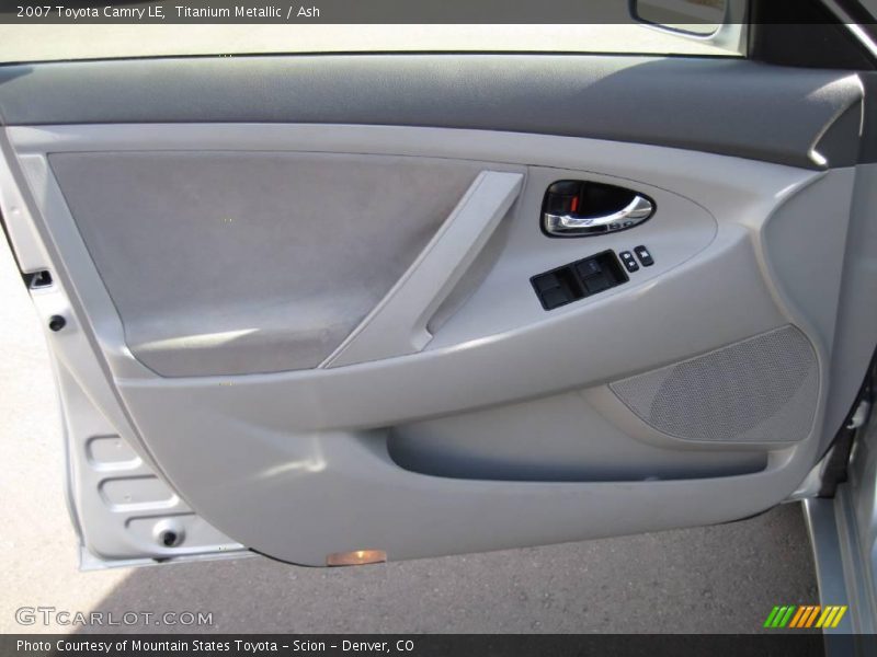 Titanium Metallic / Ash 2007 Toyota Camry LE
