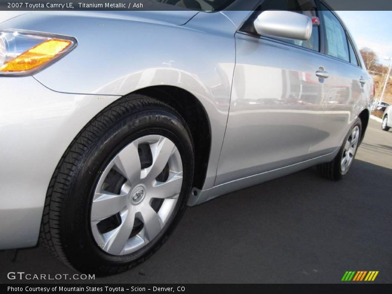 Titanium Metallic / Ash 2007 Toyota Camry LE