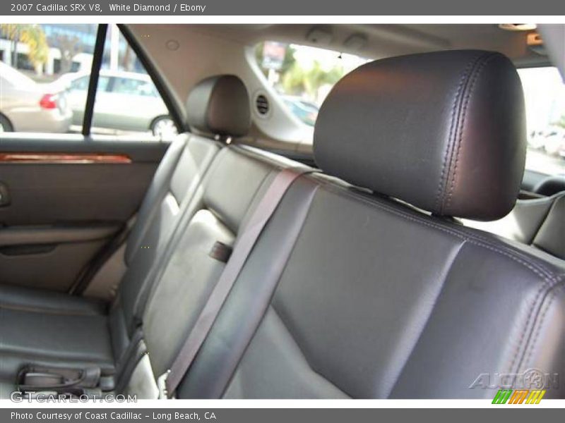 White Diamond / Ebony 2007 Cadillac SRX V8