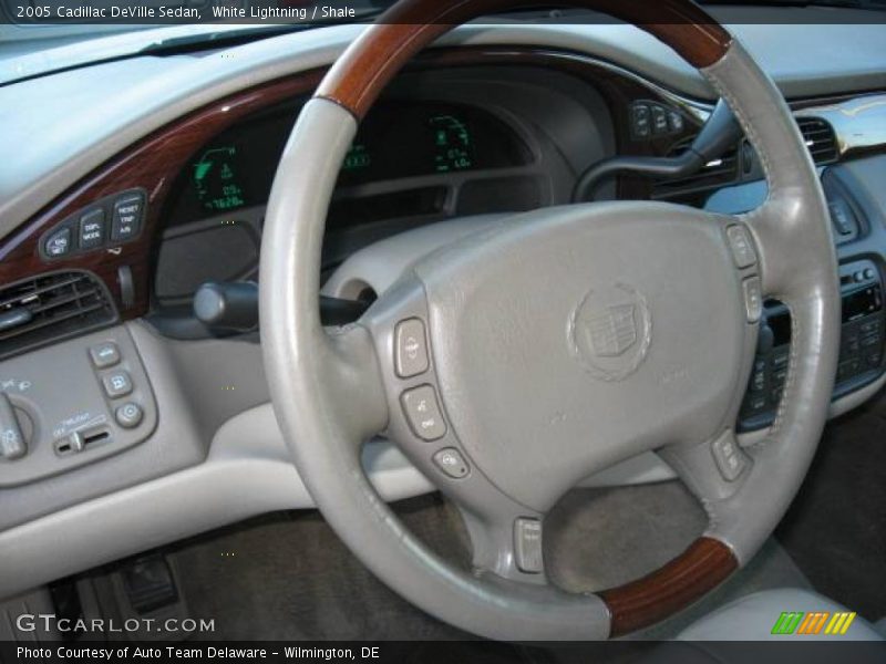 White Lightning / Shale 2005 Cadillac DeVille Sedan