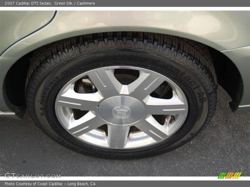 Green Silk / Cashmere 2007 Cadillac DTS Sedan