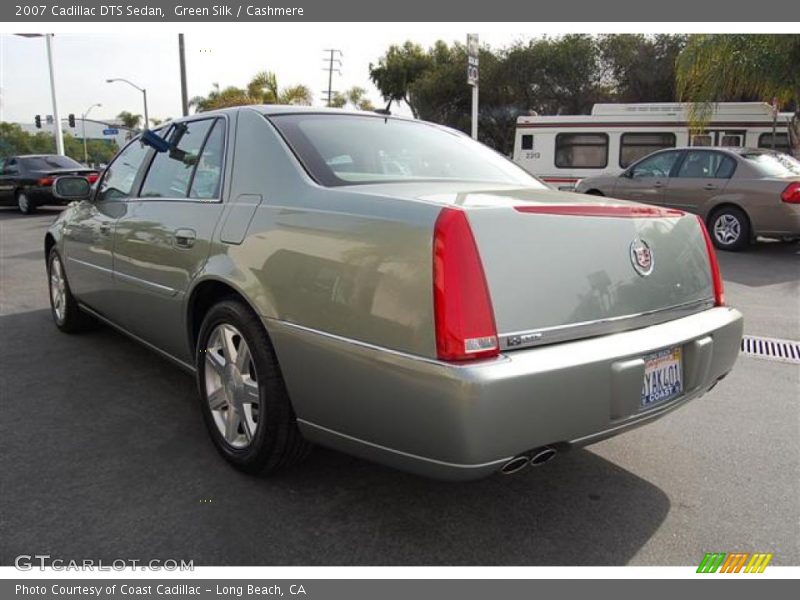 Green Silk / Cashmere 2007 Cadillac DTS Sedan